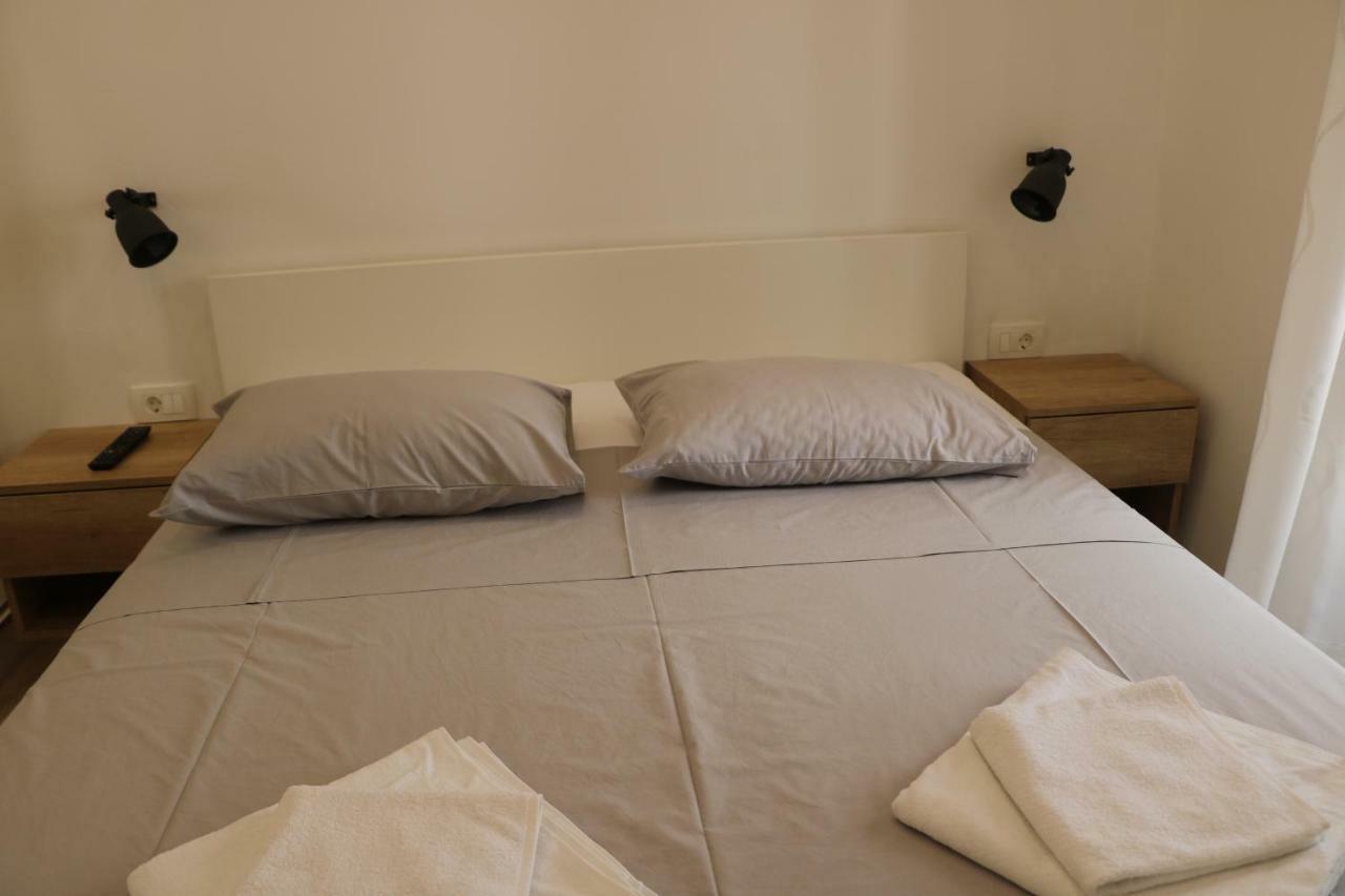 코미자 The Little Gem B&B 외부 사진