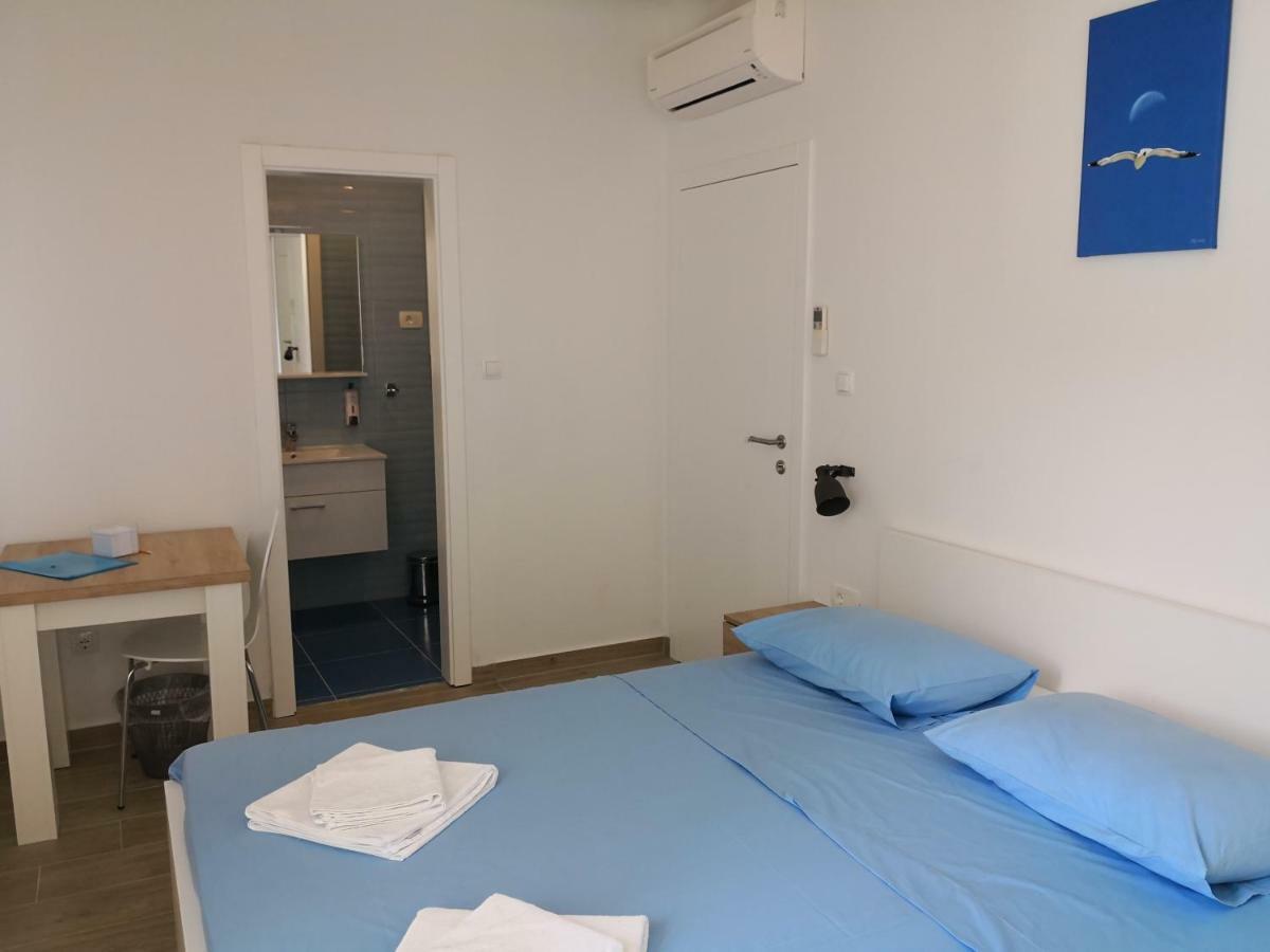 코미자 The Little Gem B&B 외부 사진