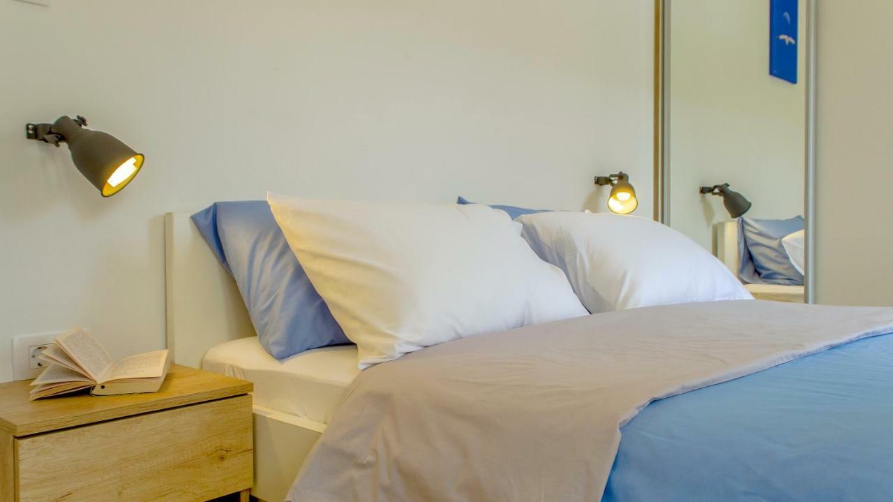 코미자 The Little Gem B&B 외부 사진